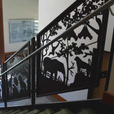 zoo-vet-hospital-railing